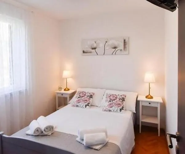 Apartman With Parking Space Podstrana, Split - 21505 *